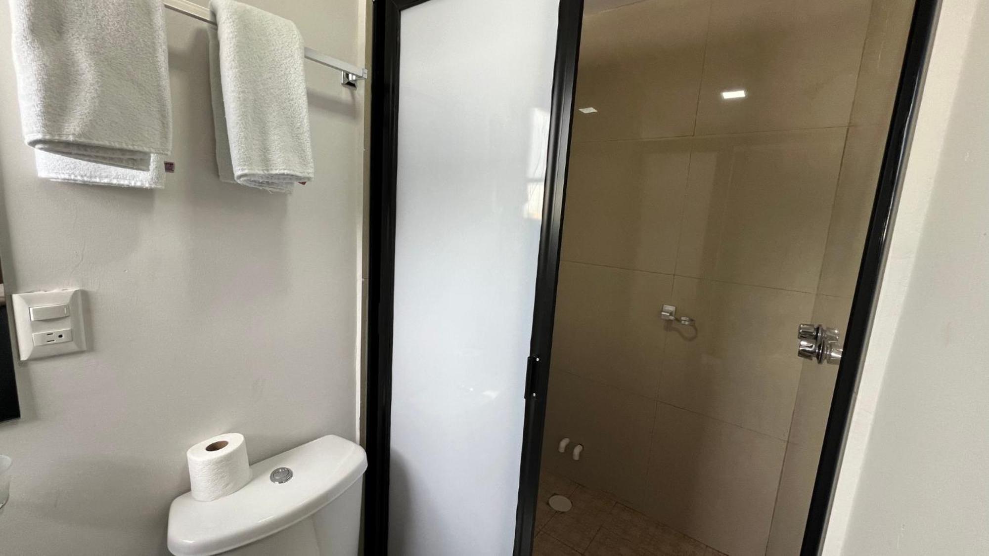 Hotel Plazuela Кадерейта-Хименес Экстерьер фото